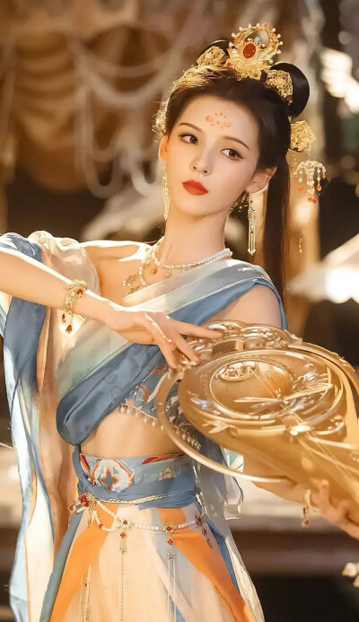 群像叙事朝堂对弈